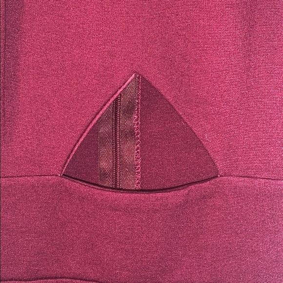 Maroon keyhole cocktail/homecoming bodycon dress - Picture 2 of 5